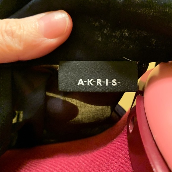 Akris sheer top with embroidered front and adjustable camisole 🔴 - Picture 11 of 16